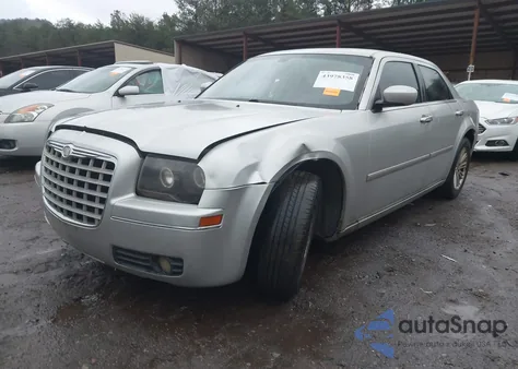 2006 Chrysler 300 Touring z USA, uszkodzony, nr VIN 2C3LA53G46H435368